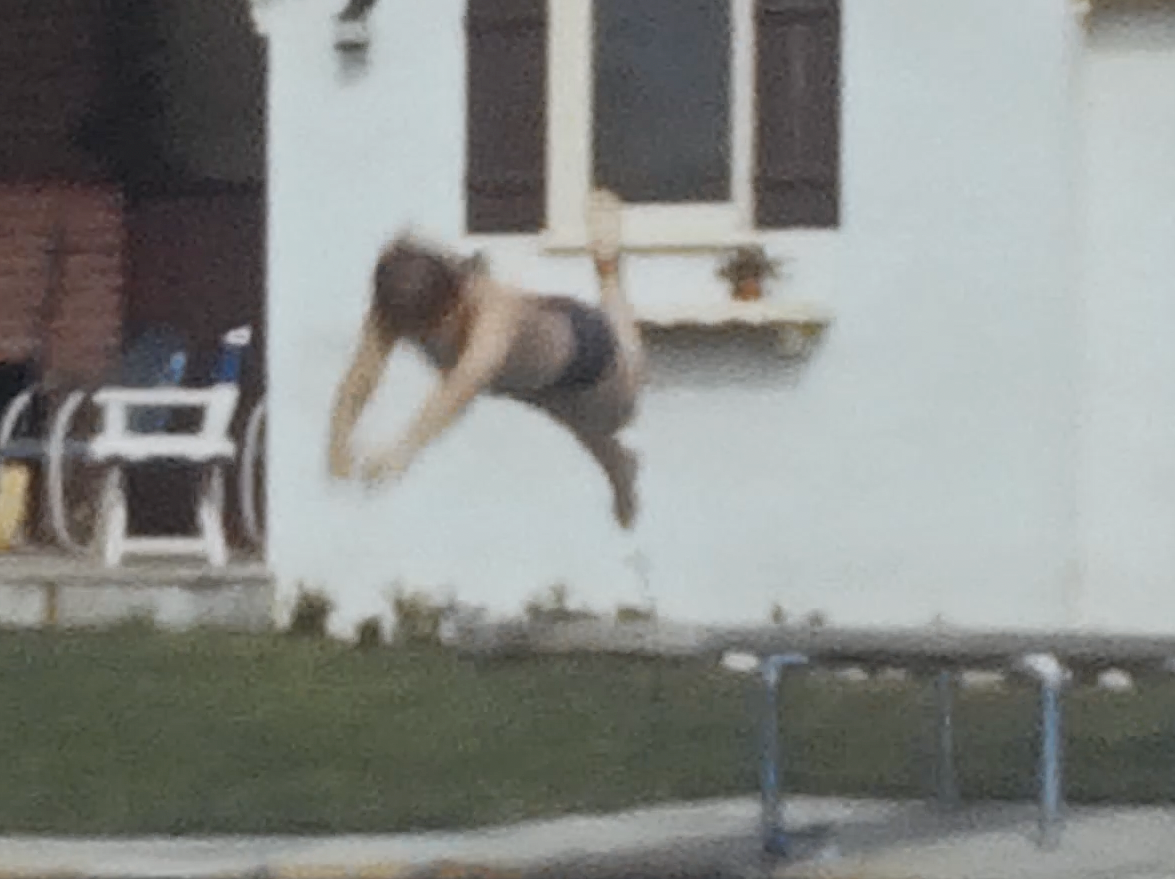 5276555