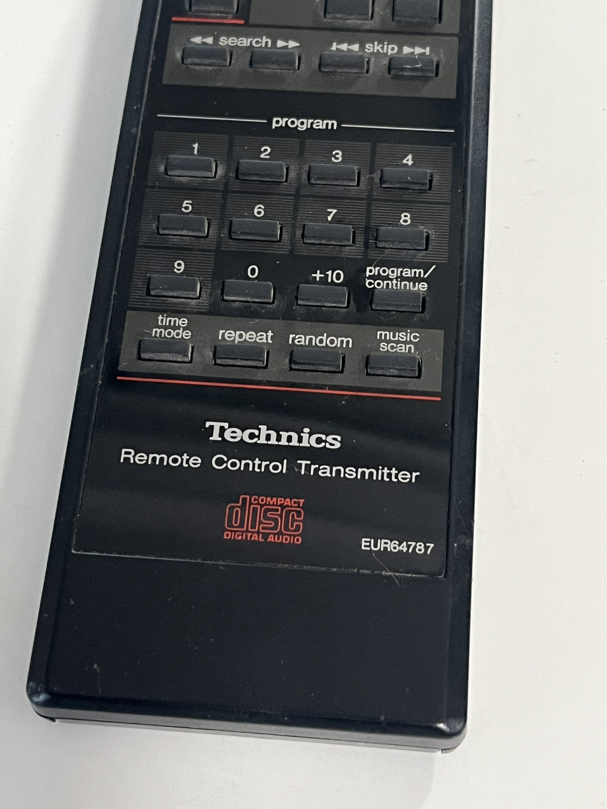 5642507